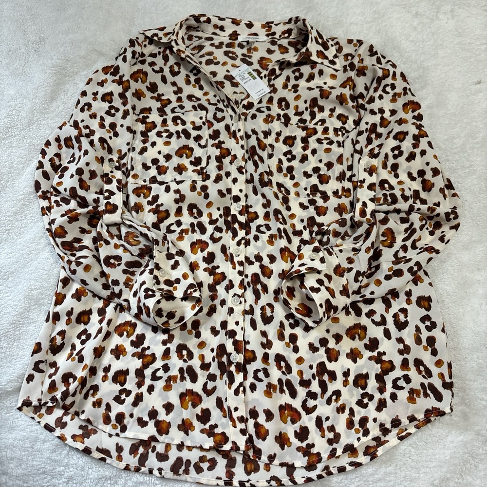 Maurices Animal Print Button-Down Shirt Women’s M NWT